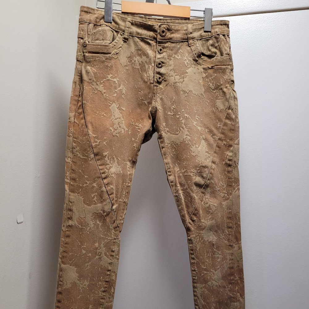 VINTAGE LEXXURY BUTTON FLY JEANS, SIZE 12!!!